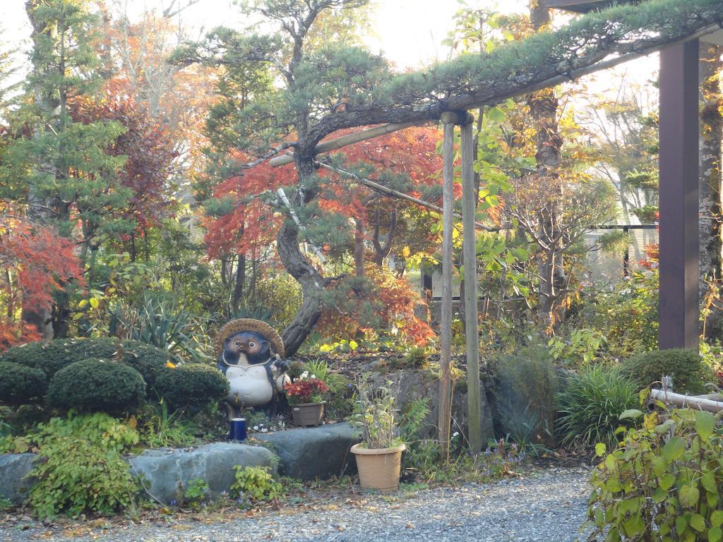 Yamanouchi Guest House Yamanakako Exterior photo